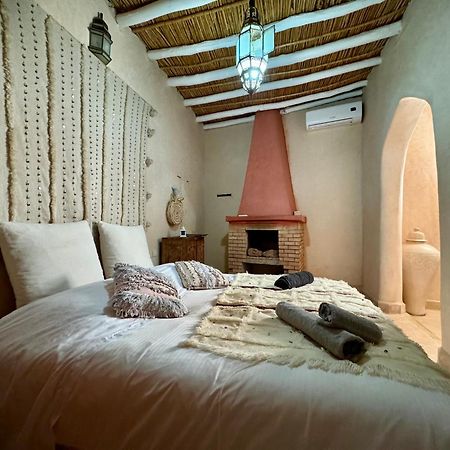 Jenny Lynn Hotel Tazrou Exterior photo