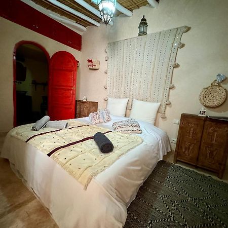 Jenny Lynn Hotel Tazrou Exterior photo