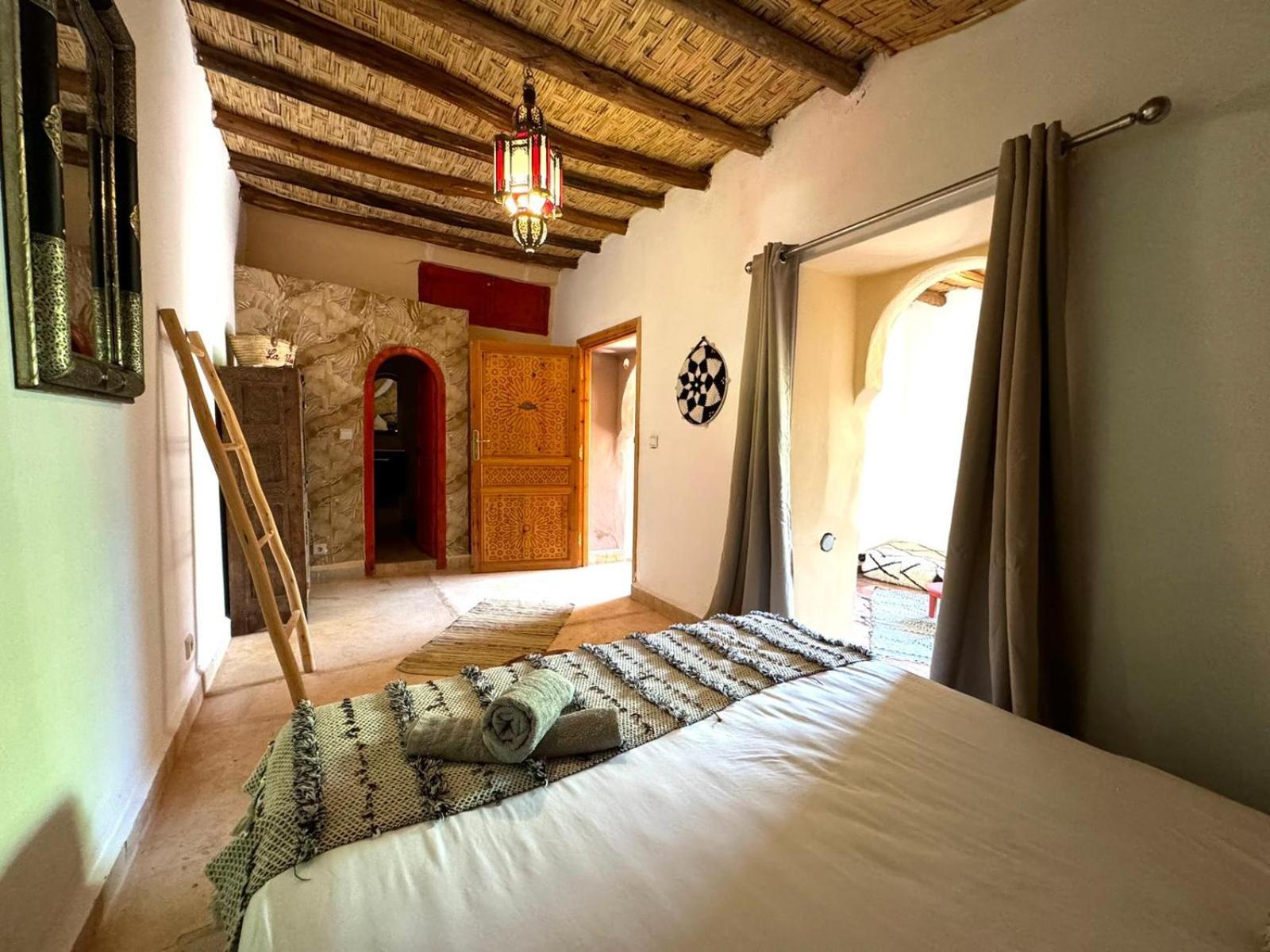 Jenny Lynn Hotel Tazrou Exterior photo