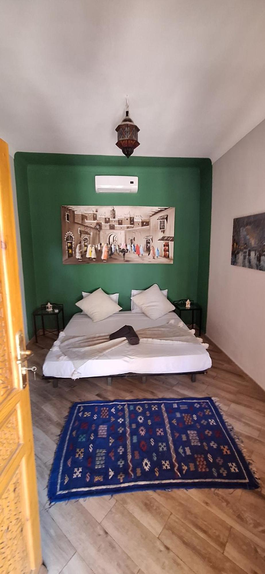 Jenny Lynn Hotel Tazrou Exterior photo